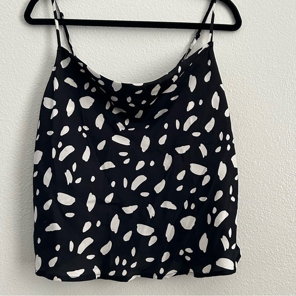 Old Navy Black and White Crop Camisole - Picture 1 of 4